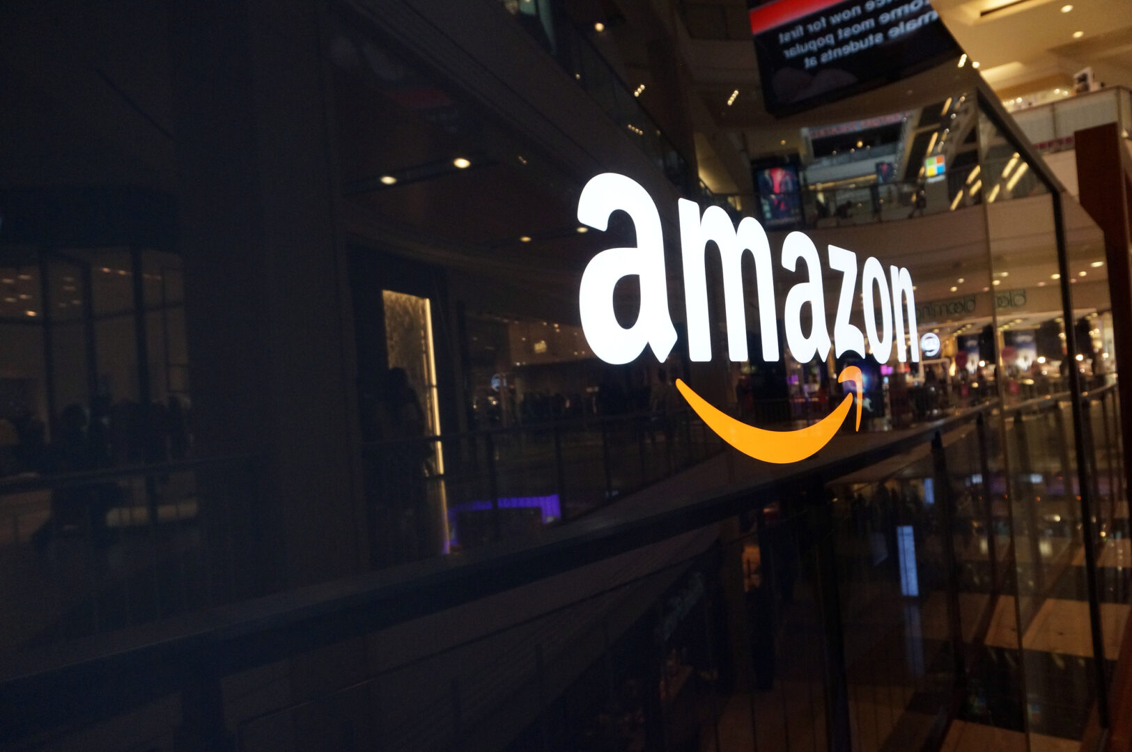 Amazon logo